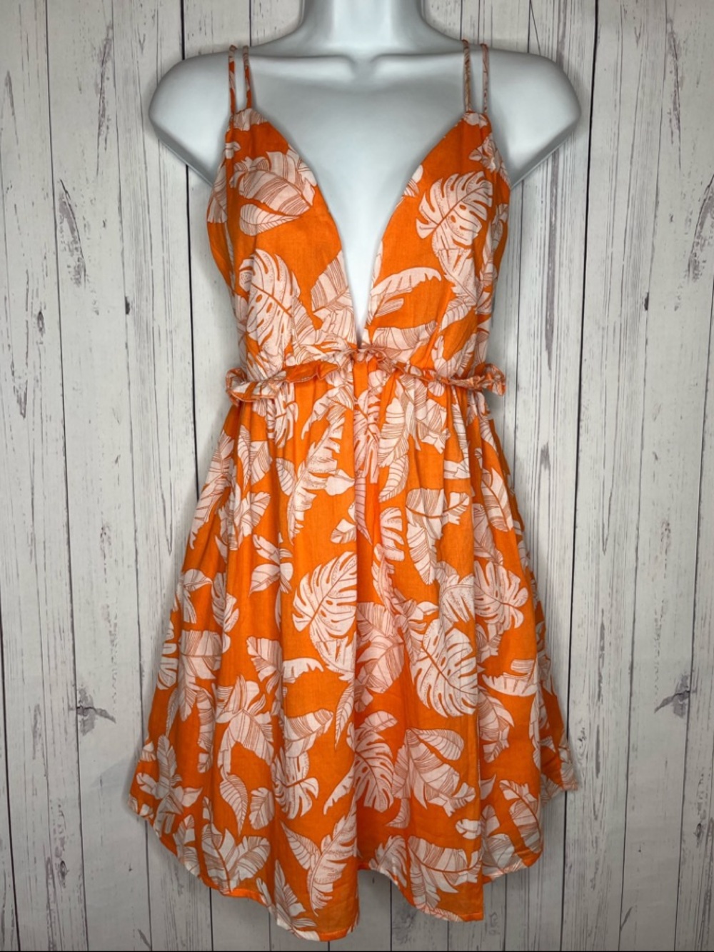 Sky To Moon Orange Tropical Print Mini Dress Size Medium Plunge V-Neck Summer